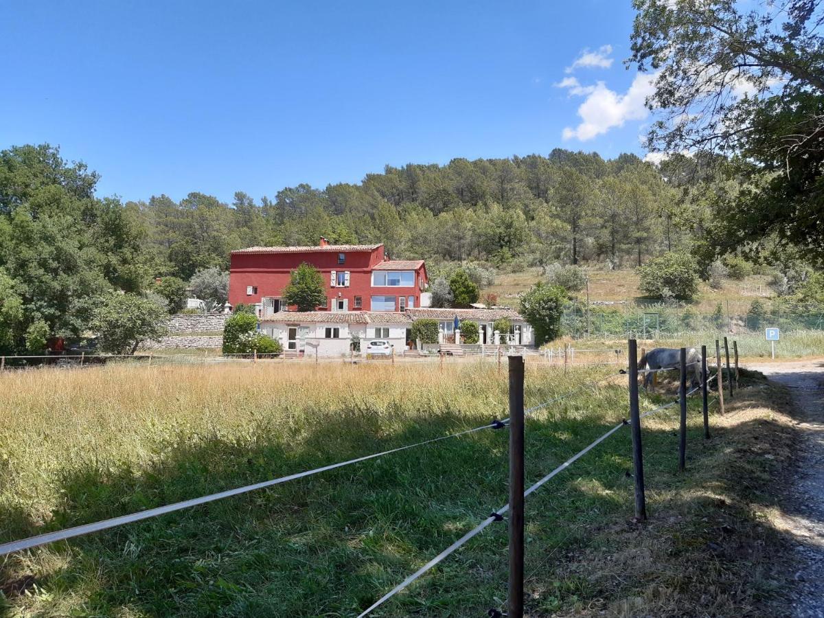 La Ferme De Manon Apartment Montferrat  Luaran gambar